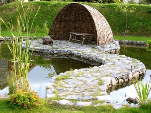 brigits_samhain_pond_600x-500x375.jpg